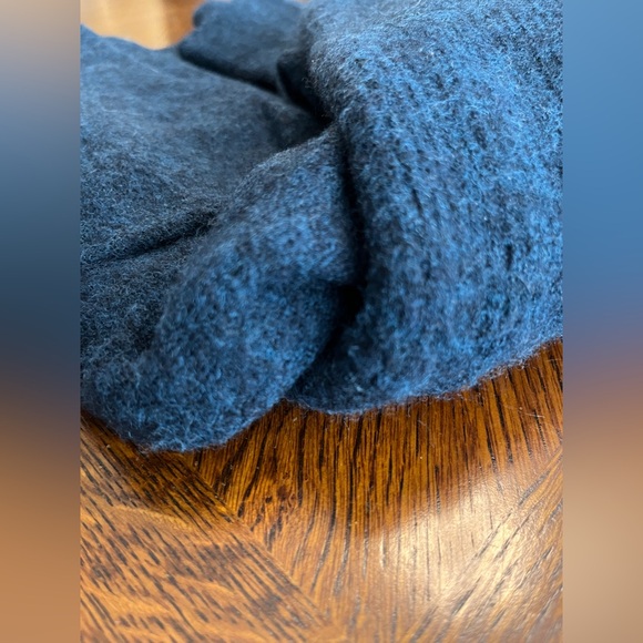 Blue Banana Republic Sweater - Picture 2 of 7